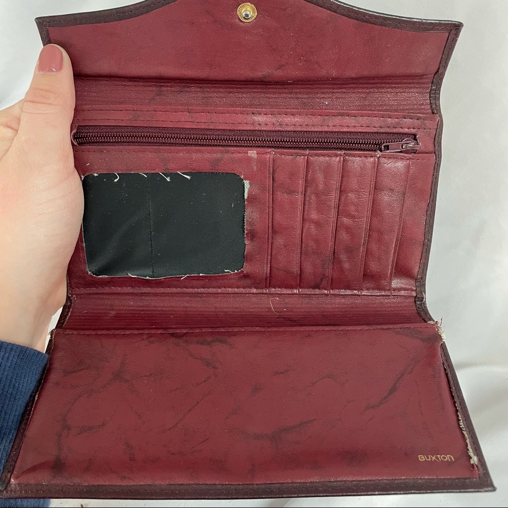Buxton Vintage Red Leather Card Holder & Wallet - Picture 3 of 5